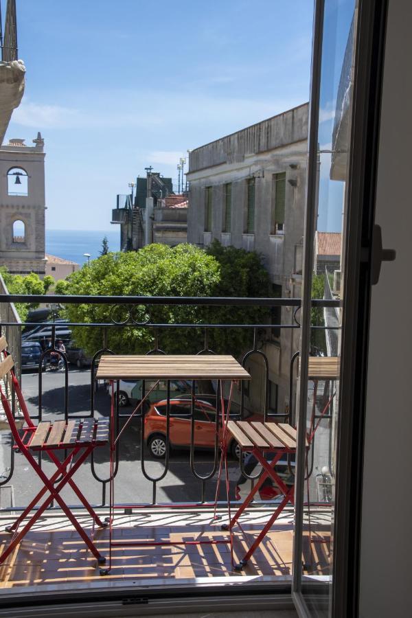 Castalia Apartments & Rooms Duomo Taormina Exterior photo