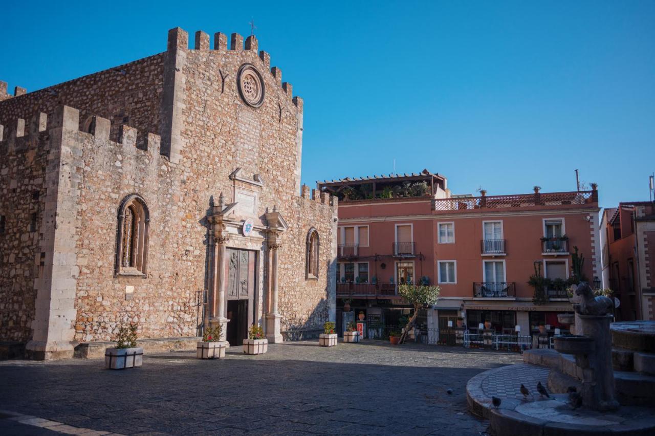 Castalia Apartments & Rooms Duomo Taormina Exterior photo
